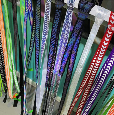 Plastikreißverschluss-Band-Regenbogen-reflektierendes Material gedruckt auf Reißverschlüssen für Taschen