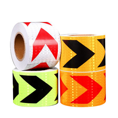 Gelber roter und weißer Dot Reflective Tape For Trailers tauscht klebendes Material