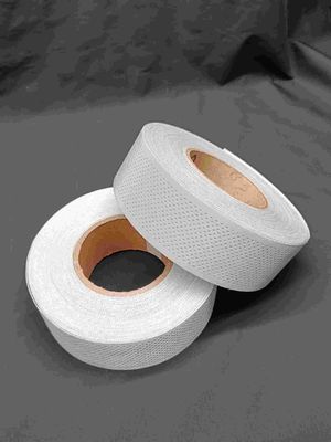 Perforierte reflektierende Gewebe-hohe Sicht-Silber-Sicherheits-reflektierendes Band für Kleidung