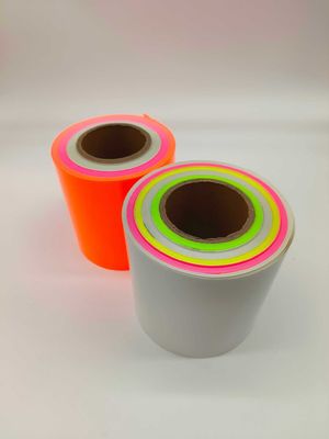Photoluminescent Vinylfilm-Band PES klebendes Glühen in den dunklen Selbstklebefolien, die G150 gravieren