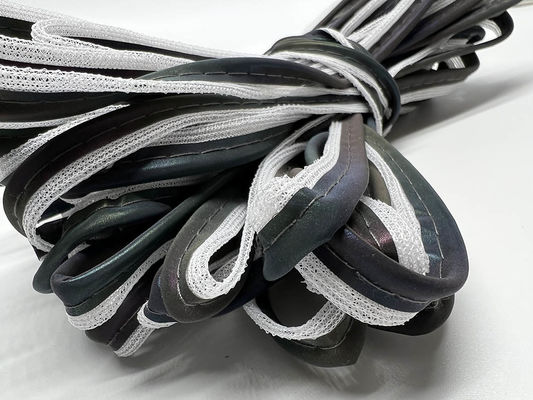 Silber-Polyester reflektierende Rohrrrollen Sichtbarkeit Hitzeaktivierter Klebstoff Waschbar bis zu 50 Zyklen